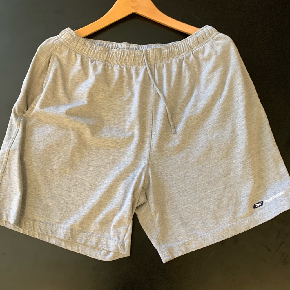 Reebok shorts sz LRG
